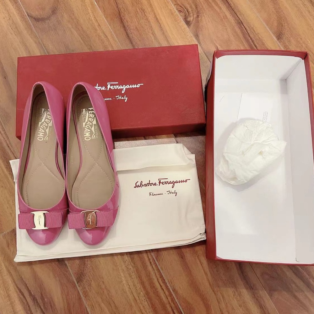 Pink Ferragamo Flats